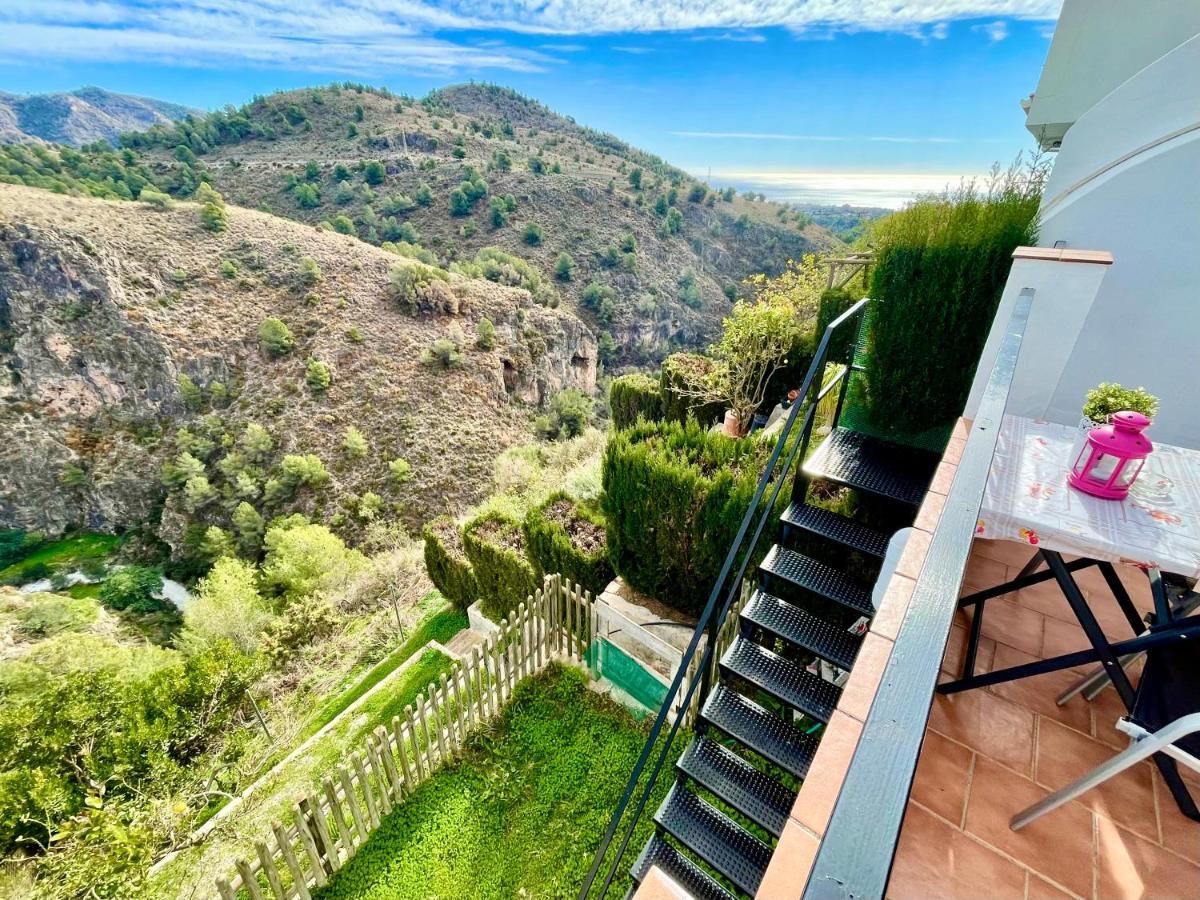 Apartamentos Axarquia , Frigiliana, Terraza Privada Con Vistas A La Montana Rio Y Al Mar Eksteriør bilde