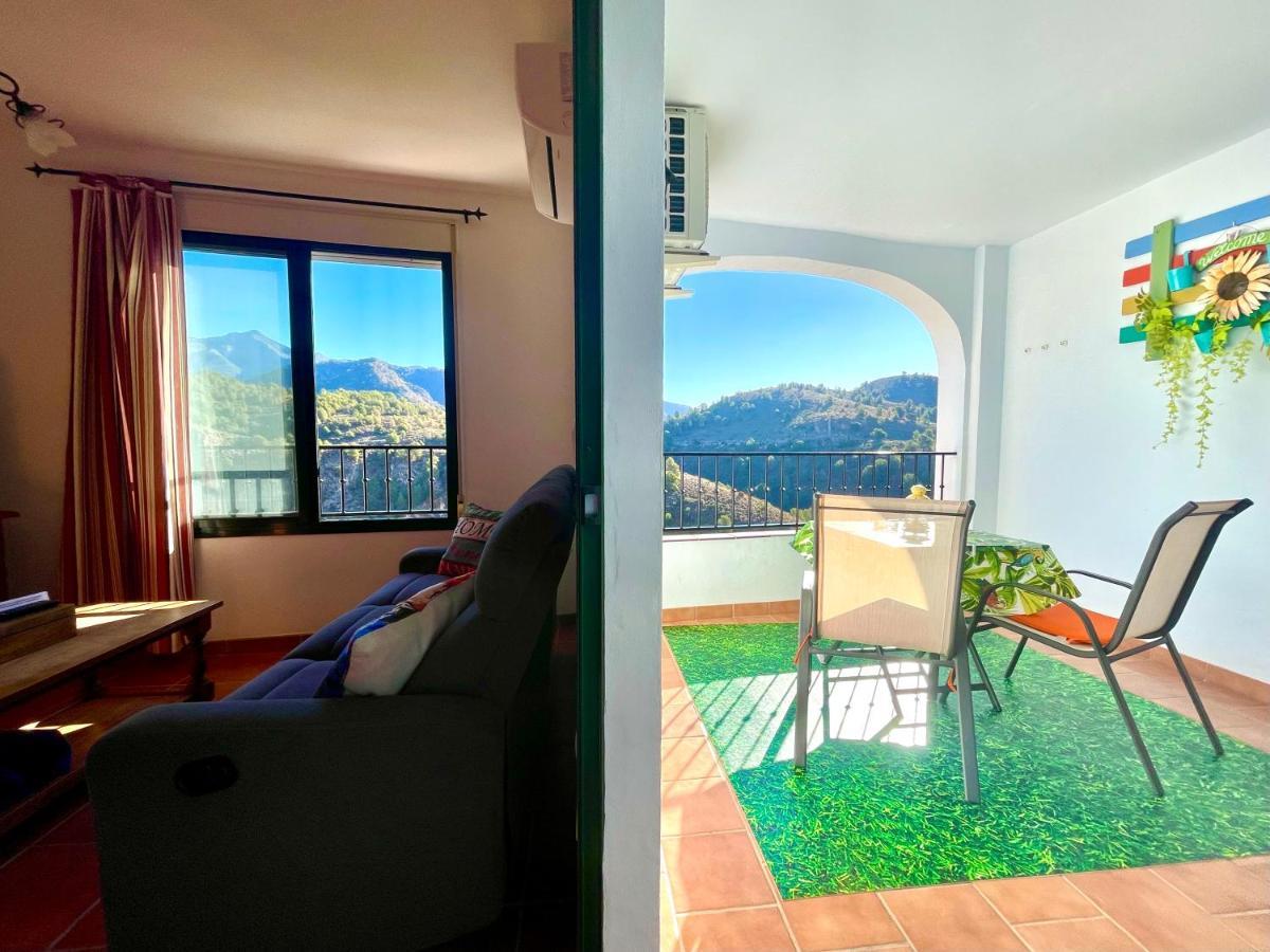 Apartamentos Axarquia , Frigiliana, Terraza Privada Con Vistas A La Montana Rio Y Al Mar Eksteriør bilde